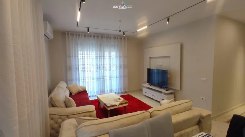 Tirane, jepet me qera apartament 2+1 Kati 4, 110 m² 700 € (PORCELAN)