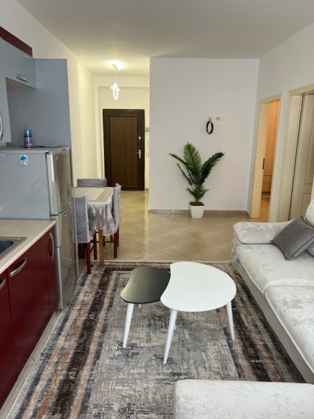 Tirane, jepet me qera apartament 2+1+Ballkon Kati 2, 85 m² 43.000 € (Teodor keko)