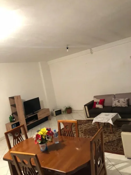 Tirane, jepet me qera apartament 2+1+Ballkon Kati 6, 90 m² 400 € (Dritan hoxha)