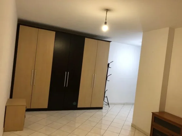Tirane, jepet me qera apartament 2+1+Ballkon Kati 6, 90 m² 400 € (Dritan hoxha)