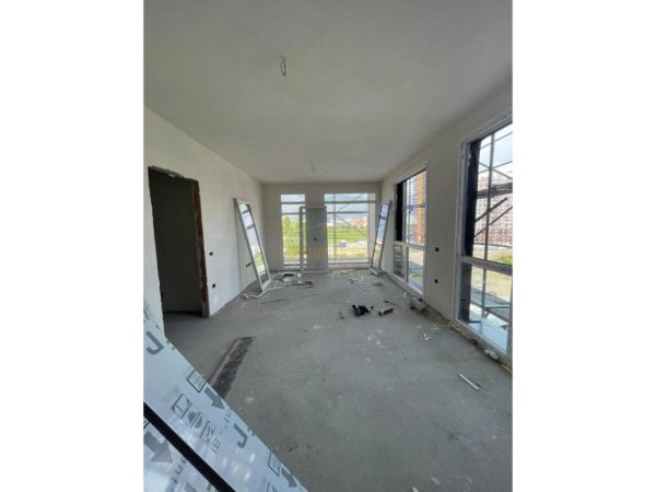 Tirane, shitet apartament 2+1+Ballkon Kati 3, 115 m² 213.000 € (Rruga Jordan Misja)