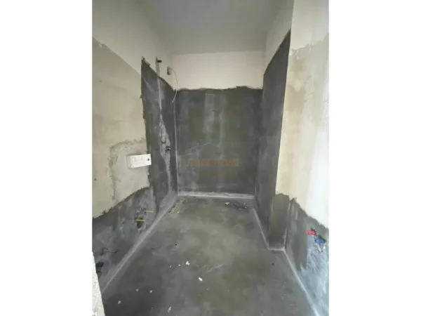 Tirane, shitet apartament 2+1+Ballkon Kati 3, 115 m² 213.000 € (Rruga Jordan Misja)