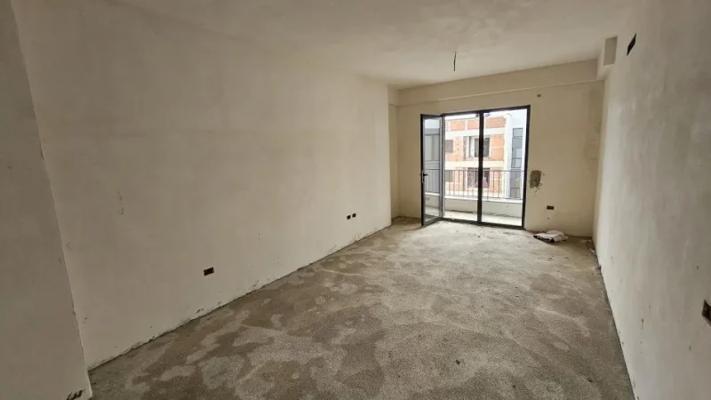 Tirane, shitet apartament 1+1 Kati 10, 64 m² 83.500 € (Astir)