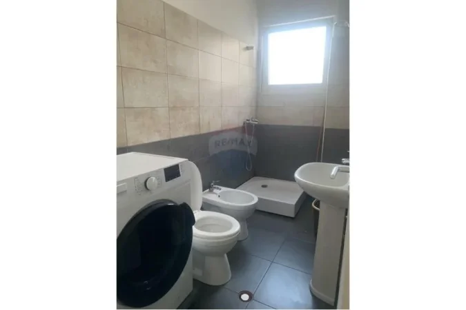 Tirane, shes apartament 2+1 , 76 m² 95.000 € (SHITET APARTAMENT 2+1 , SHKOZE)