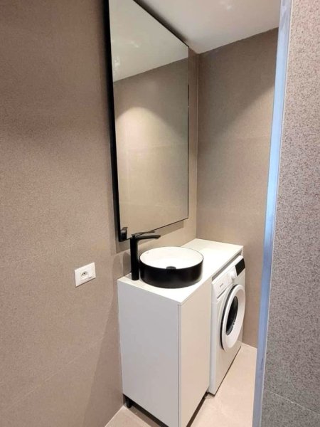 Tirane, jepet me qera apartament 1+1+Ballkon Kati 7, 50 m² 500 € (Astir , Bar Artisti)