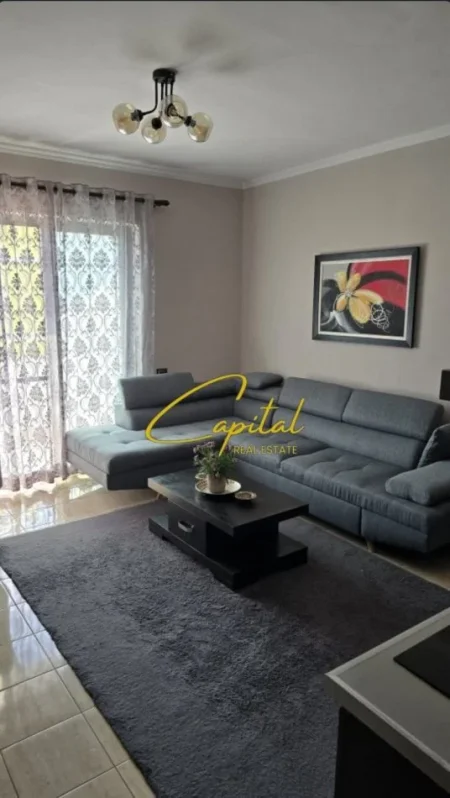 Tirane, jepet me qera apartament 1+1 Kati 6, 75 m² 550 € (SELVIA)