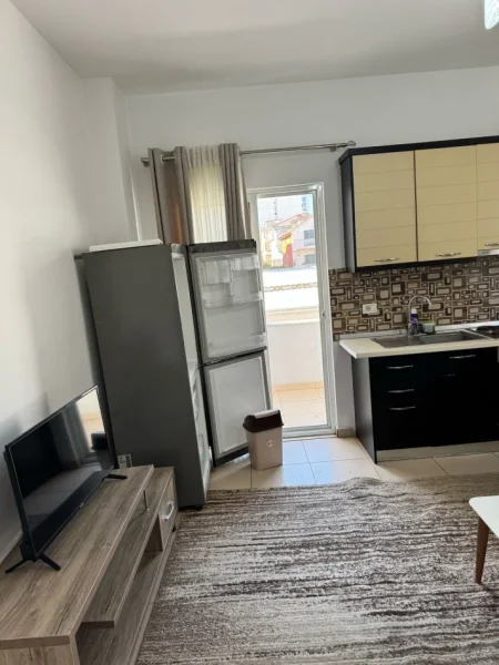 Tirane, jepet me qera apartament 1+1+Aneks+Ballkon Kati 1, 75 m² 500 € (5 maji)