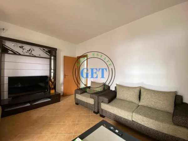 Durres, shitet apartament 1+1 Kati 7, 75 m² 82.000 € (pranë Shkollës "Bajram Curri" në Plazh)