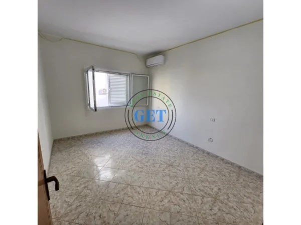 Durres, shitet apartament 1+1+Ballkon Kati 3, 67 m² 68.000 € (, Plazh Durres)
