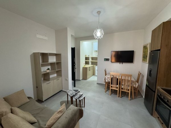 Tirane, jepet me qera apartament 1+1 Kati 0, 60 m² 400 € (KODRA E DIELLIT)