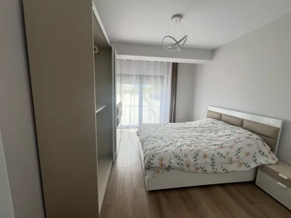 Tirane, jepet me qera apartament 1+1 Kati 1, 60 m² 500 € (KODRA E DIELLIT 2)