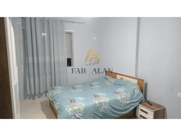 Tirane, shes apartament 1+1 Kati 5, 74 m² 95.000 € (Fresku)