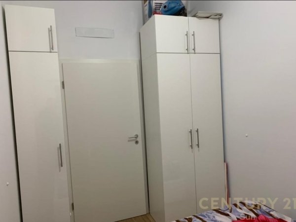 Tirane, jepet me qera apartament 1+1 Kati 5, 41 m² 430 € (KOMPLEKSI MANGALEM)
