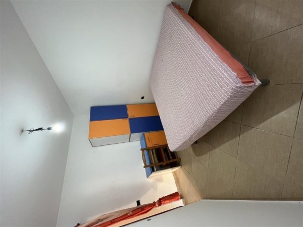 Tirane, jepet me qera garsonier 1+1 Kati 1, 45 m² 22.000 € (LAPRAKE)
