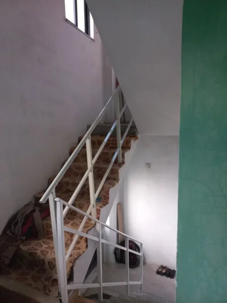 Tirane, shitet Vile 3 Katshe Kati 3, 421 m² 110.000 € (Princ Vidi [te treshi])