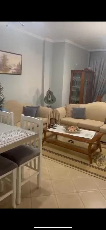 Tirane, shitet apartament 2+1 Kati 1, 135.000 m² 135.000 € (Shitet Super Apartamenti 2+1 ne Zonen e Astirit.)