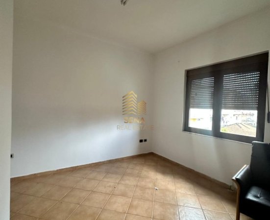 Tirane, jepet me qera Vile 1+1 Kati 3, 60 m² 350 € (Don Bosko)