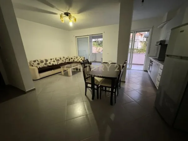 Tirane, shitet apartament 2+1 , 124 m² 180.000 € (Kopshti Botanik)