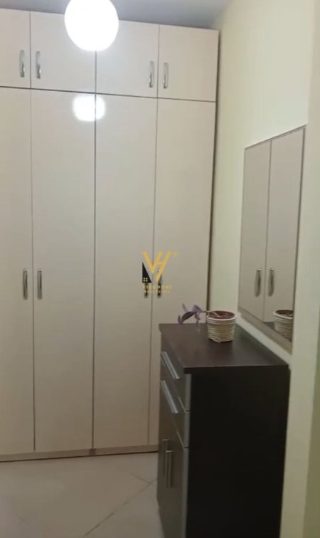 Tirane, jepet me qera apartament 1+1+Ballkon Kati 4, 70 m² 450 € (DON BOSKO)