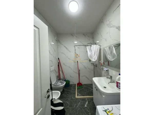 Tirane, shitet apartament 1+1+Ballkon Kati 5, 76 m² 140.700 € (don bosko)