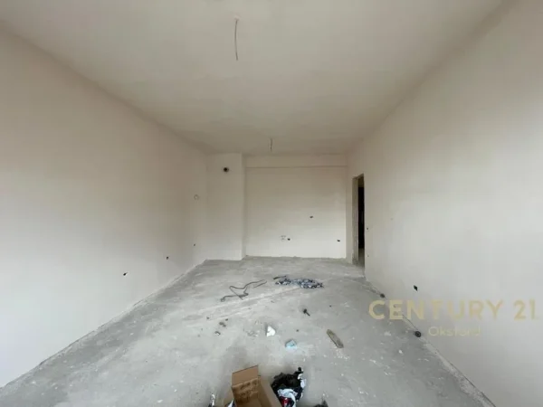 Tirane, shitet apartament 2+1+Aneks+Ballkon Kati 8, 153 m² 168.000 € (Astir)