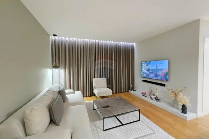 Tirane, shitet apartament 2+1+Ballkon Kati 4, 97 m² 229.000 € 