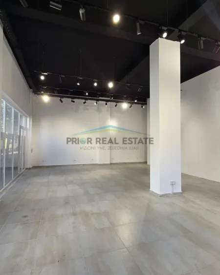 Tirane, shitet ambjent biznesi Kati 0, 129 m² 350.000 € (Rruga e Dibres)