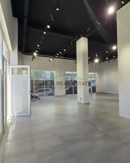 Tirane, shitet ambjent biznesi Kati 0, 129 m² 350.000 € (Rruga e Dibres)