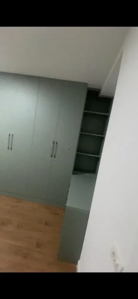 Tirane, jepet me qera apartament 2+1+Ballkon Kati 1, 90 m² 700 € (ZOGU I ZI)