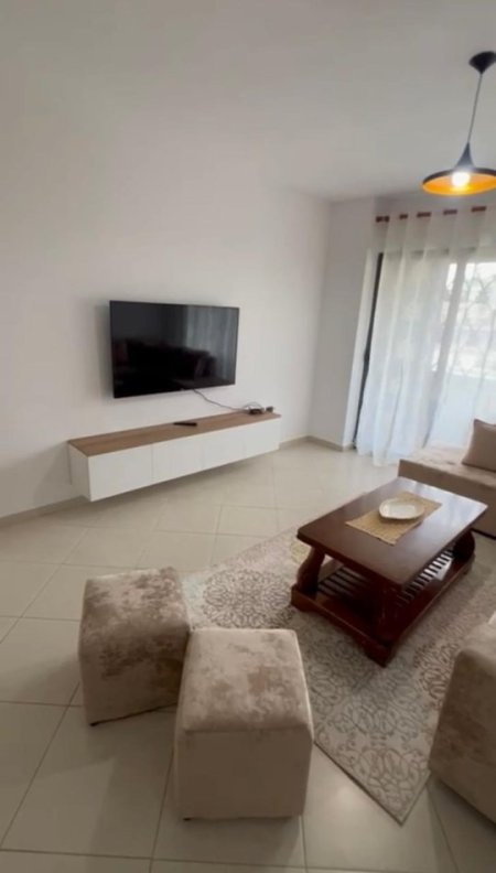 Tirane, jepet me qera apartament 2+1 Kati 4, 100 m² 500 € (Astir)