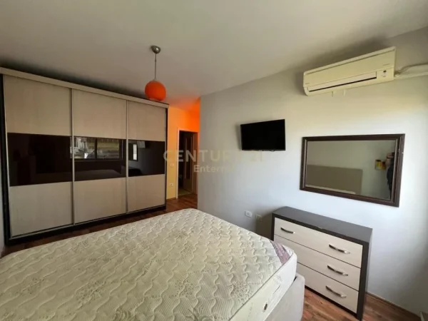 Tirane, shes apartament 2+1+2+Ballkon , 88 m² 195.000 € (Globe)