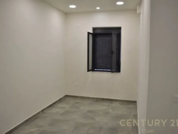 Tirane, shes ambjent biznesi , 89 m² 520.000 € (Stadiumi Dinamo)