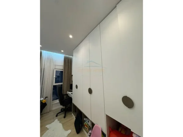 Tirane, shitet apartament 2+1+Ballkon Kati 6, 80 m² 155.000 € (Ali Demi, Kompleksi Mangalem+ Post Parkimi)