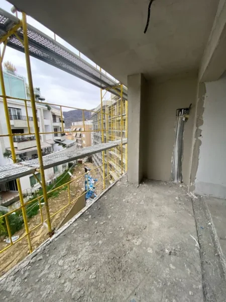 Tirane, shes apartament 1+1 Kati 5, 76 m² 157.000 € (Rruga e ullishtes)