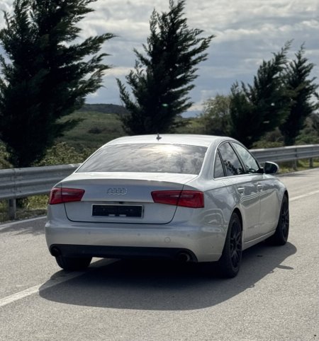 Fier, shes makine Audi A6 3.0 Benzinë Quattro – 2013 Full Option Benzin, gri metalizato automatik 252.000 km 10.900 €