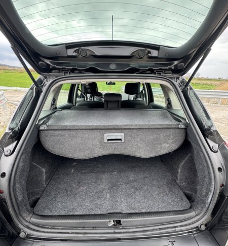 Fier, Shitet Renault Clio 1.2 Benzinë – 2009 Ekonomike dhe e mirëmbajtur! Benzin, e zeze manuale 249.000 km 2.800 €