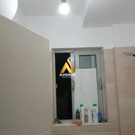 Tirane, shitet apartament 1+1+Ballkon Kati 5, 74 m² 95.000 € (sokrat caci)