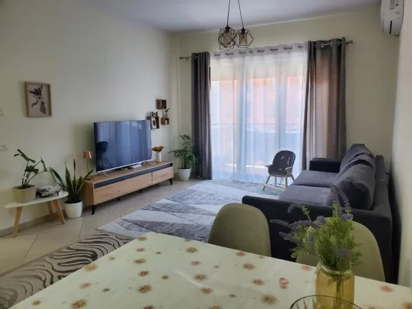 Tirane, jepet me qera apartament 2+1 Kati 4, 104 m² 600 € (Astir,Kompleksi Green City)