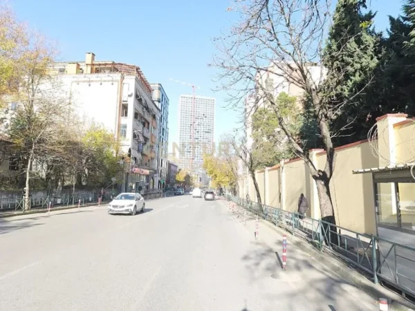 Tirane, jepet me qera apartament 2+1 Kati 9, 95 m² 430 € (Porcelan perballe TV Klan)