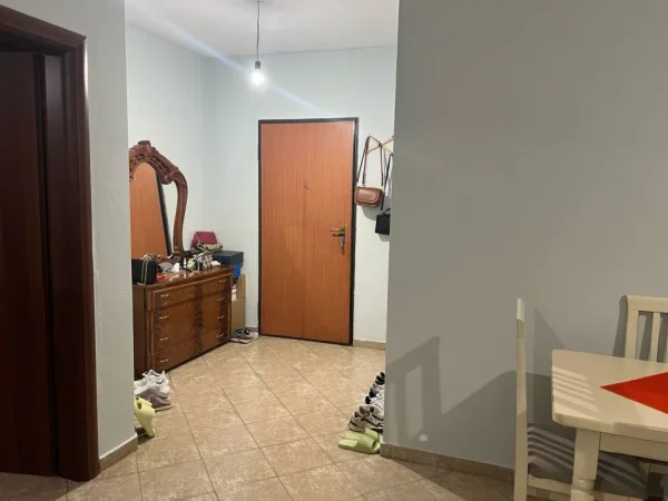 Tirane, shitet apartament 1+1 Kati 5, 73 m² 110.000 € (Astir Prane Bar Oslo)