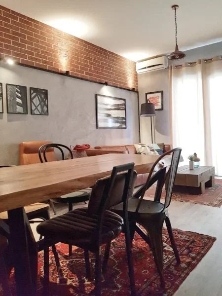 Tirane, jepet me qera apartament 2+1+Ballkon Kati 3, 110 m² 700 € (Green City)