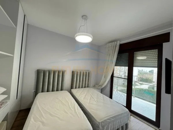 Durres, shitet Vile 3+1+Ballkon Kati 0, 260 m² 450.000 € (Perla Resort, Gjiri i Lalëzit)