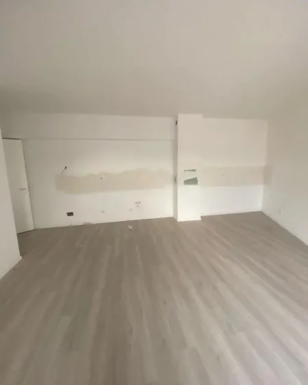 Tirane, shitet 2+1 Kati 3, 99 m² 218.000 € (Xhon kenedi)
