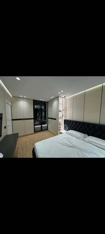 Tirane, shitet apartament 1+1 Kati 4, 74 m² 150.000 € (Amerikan 3)