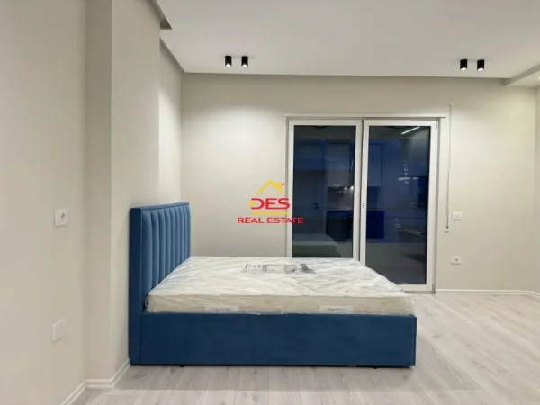 Vlore, shitet garsonier Kati 11, 40 m² 89.500 € (Rruga Reshat Osmani)