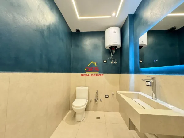 Vlore, shitet garsonier Kati 11, 40 m² 89.500 € (Rruga Reshat Osmani)