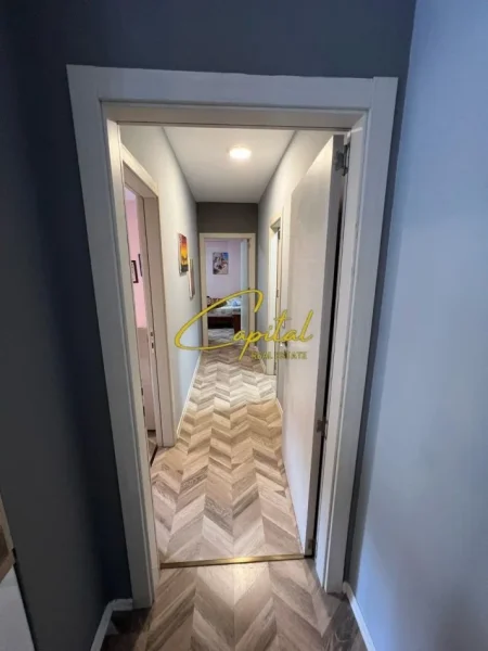 Tirane, shitet apartament 2+1 Kati 1, 134 m² 210.000 € (RRUGA 5 MAJI)