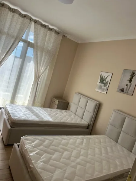 Tirane, jepet me qera apartament 2+1 Kati 7, 100 m² 500 € (Astir)