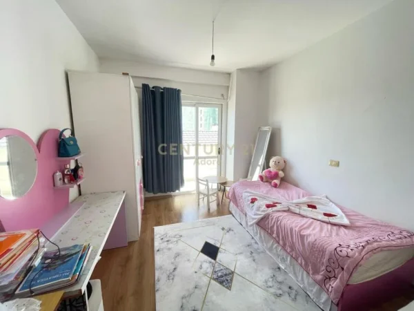 Tirane, shitet apartament 2+1 Kati 4, 92 m² 138.000 € (Kodra e Priftit)