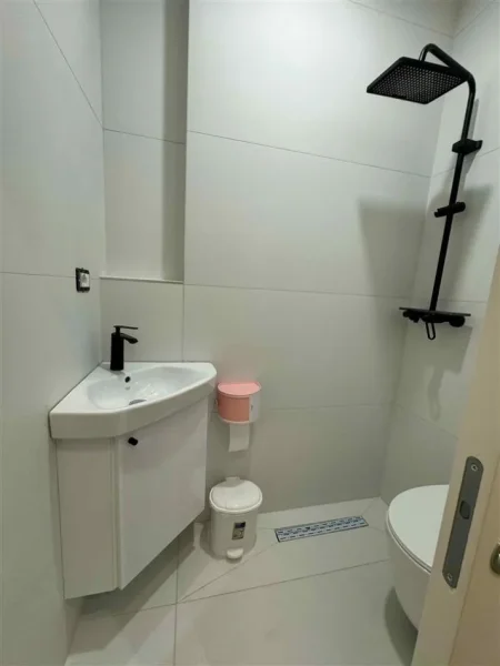 Tirane, jepet me qera apartament 2+1 Kati 3, 92 m² 750 € (Rruga Nexho Konomi, Tek Green City)